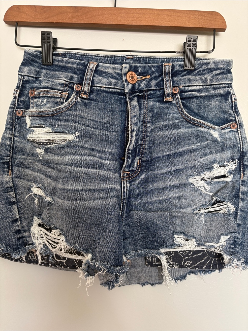 American Eagle Outfitters Distressed Blue Denim Jean Shorts